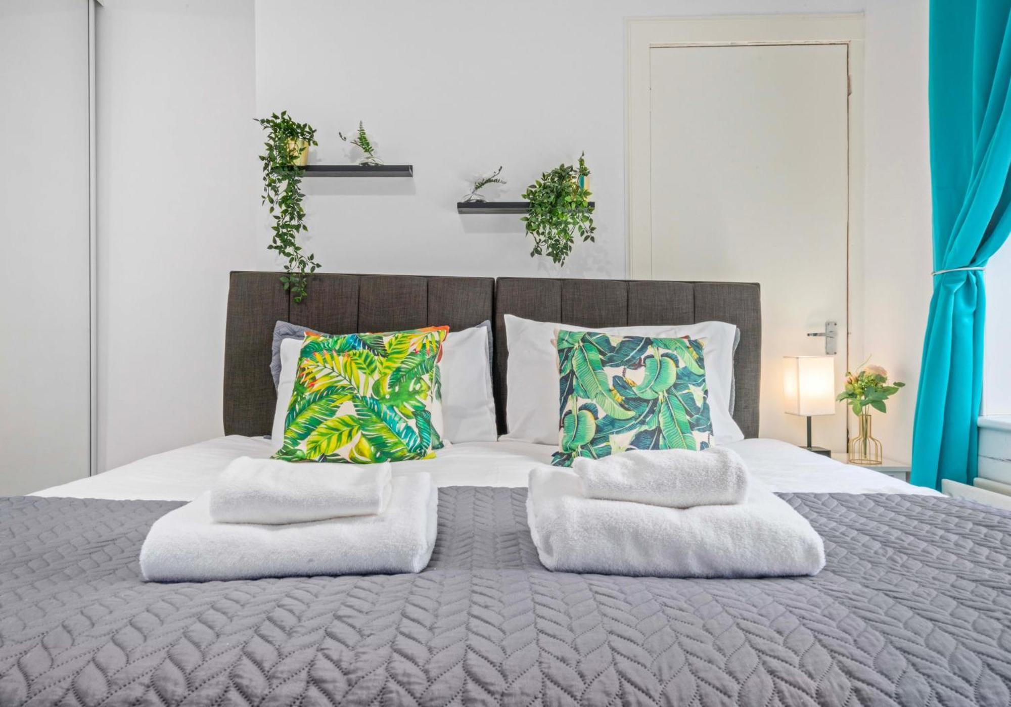 Nicol Apartment By Klass Living Airdrie Eksteriør bilde